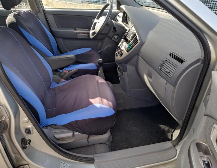 KIA Carens 11