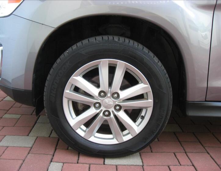 Mitsubishi ASX 38