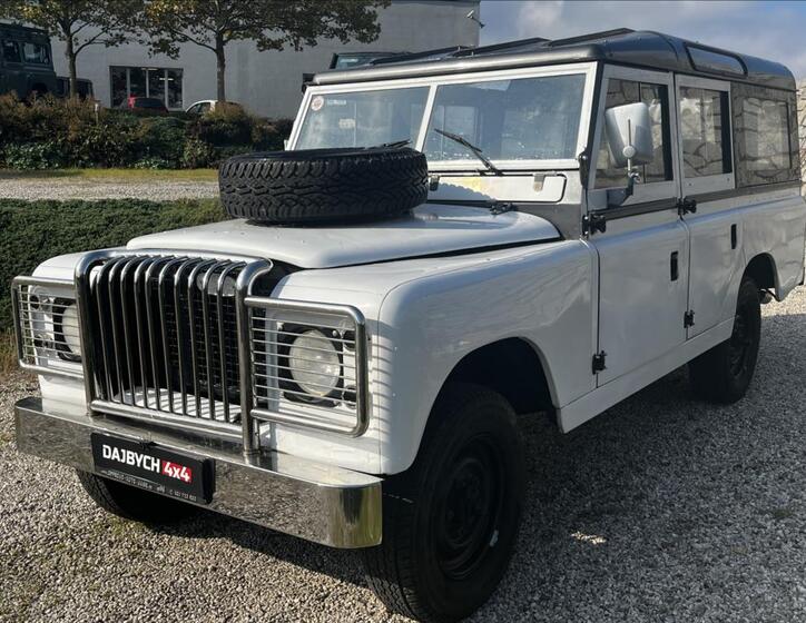 Land Rover Ostatní 4