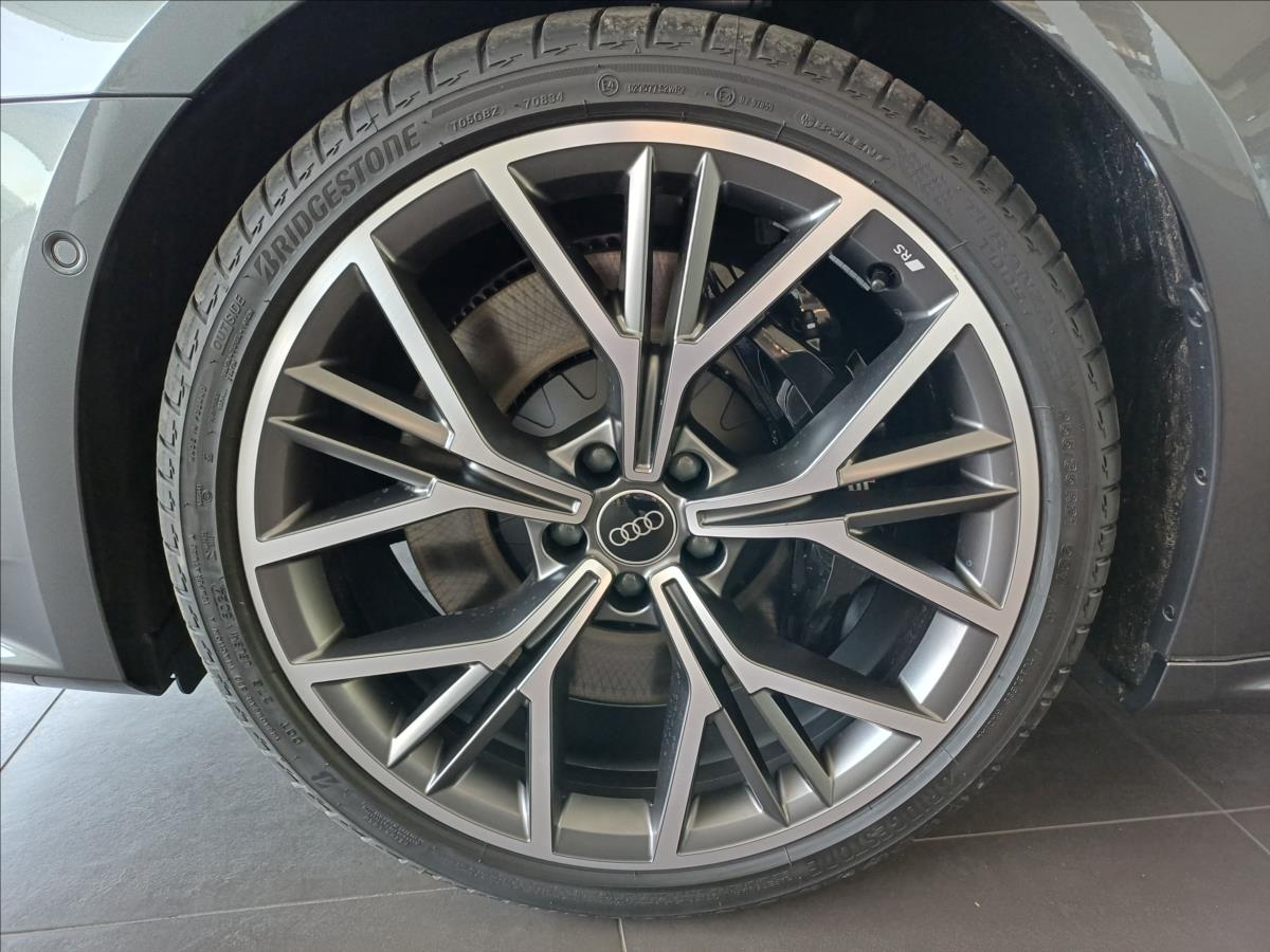 Audi S7
