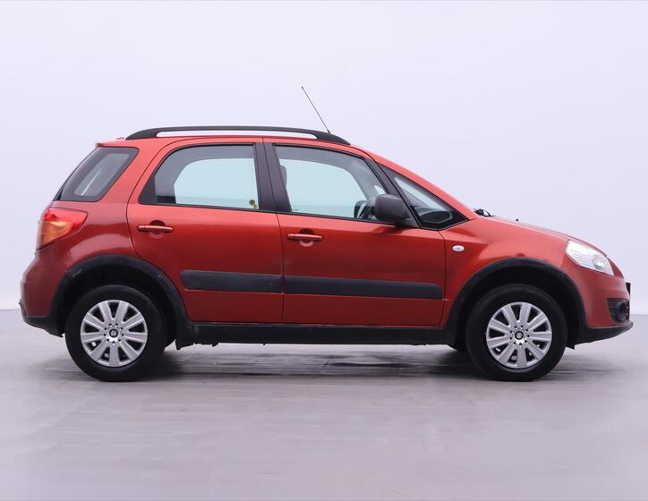 Suzuki SX4 8