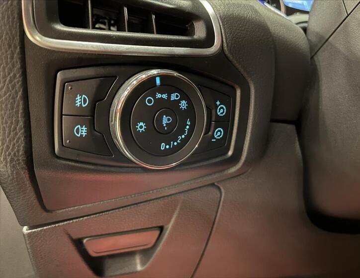Ford Focus 13