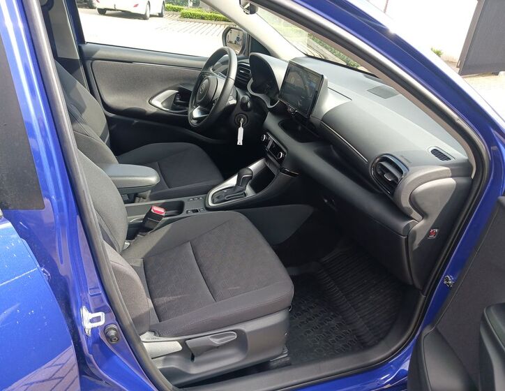 Toyota Yaris 14