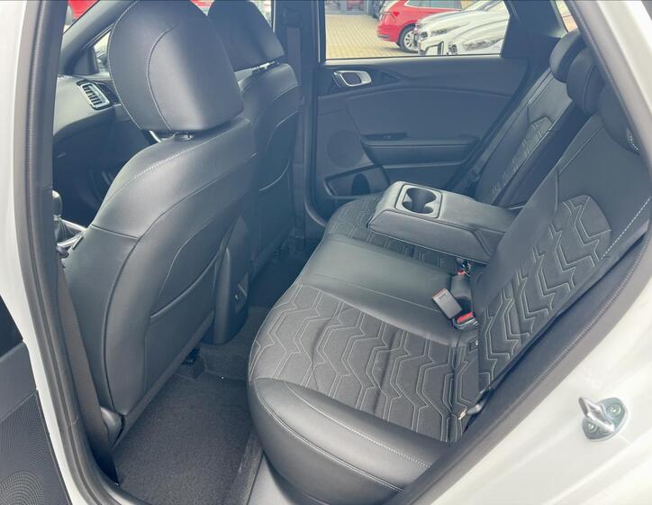 KIA Ceed 13