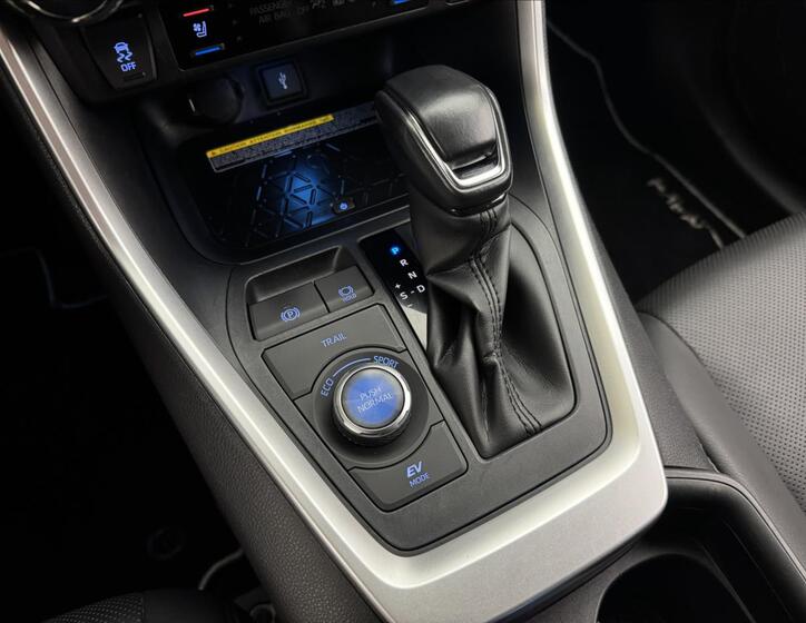 Toyota RAV4 26