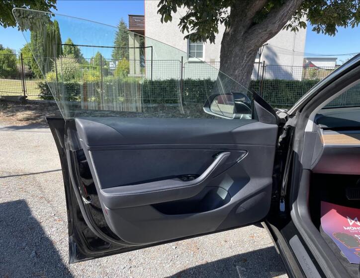 Tesla Model 3 12