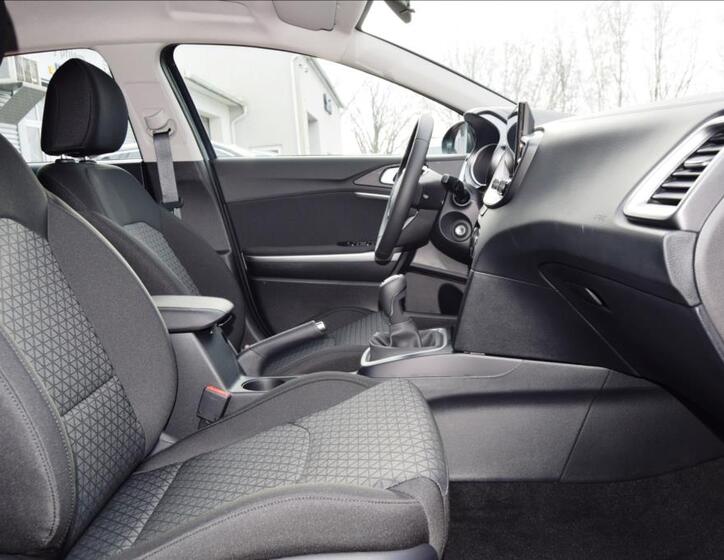 KIA Ceed 4
