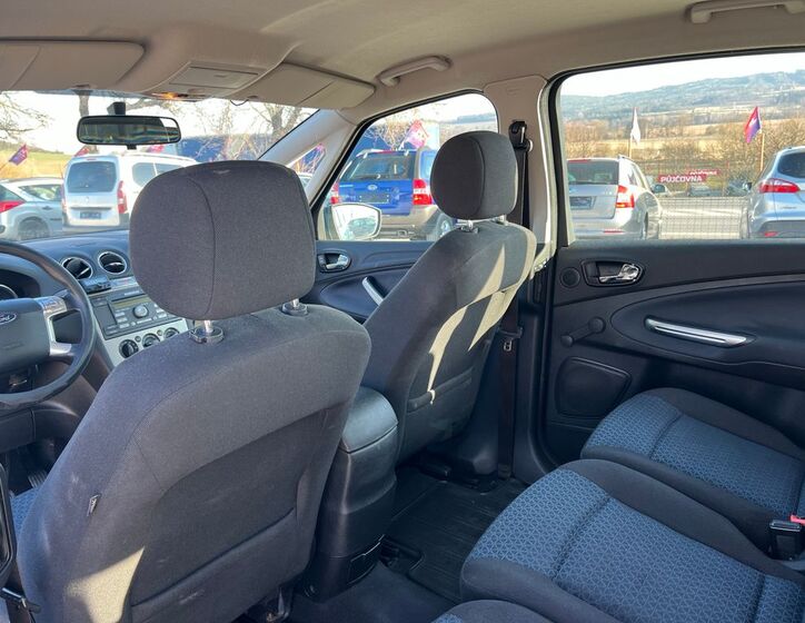 Ford S-MAX 14
