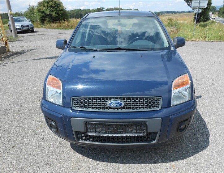 Ford Fusion 3