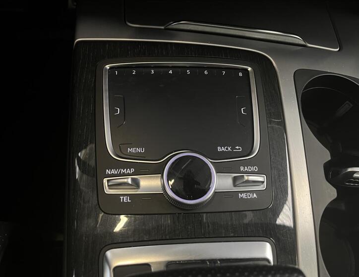 Audi Q7 17