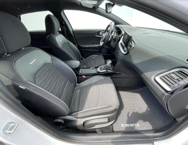 KIA ProCeed 17