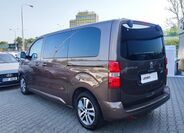 Peugeot Traveller 8