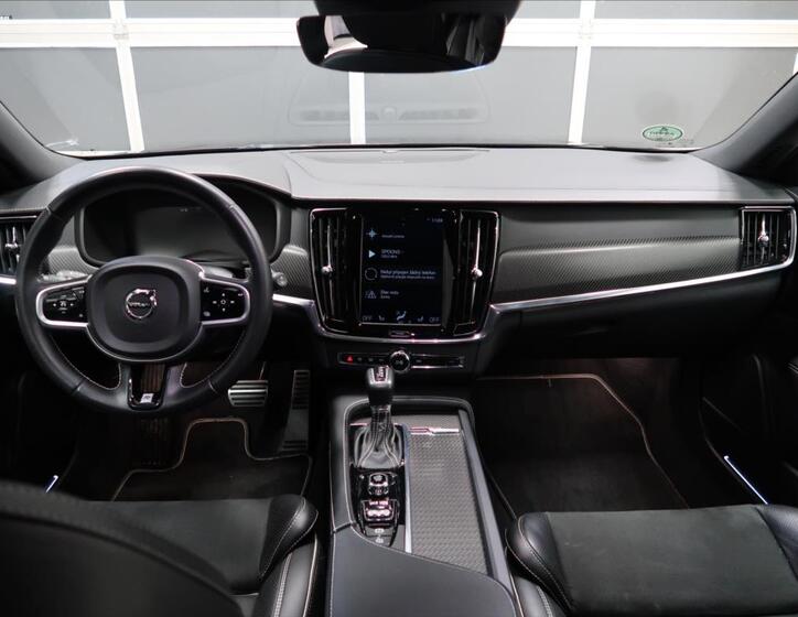 Volvo V90 13