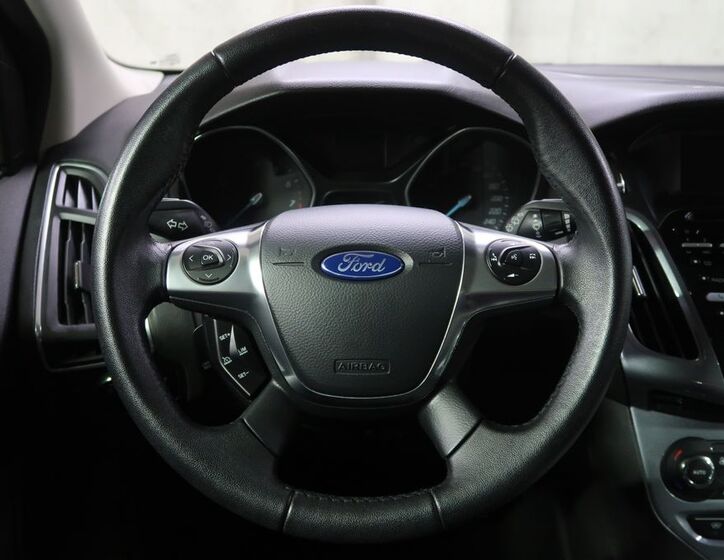 Ford Focus 14