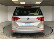 Volkswagen Touran 6