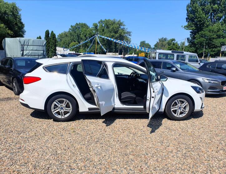 Ford Focus 18