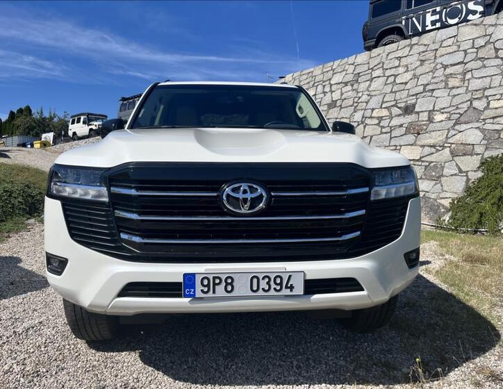 Toyota Land Cruiser 3