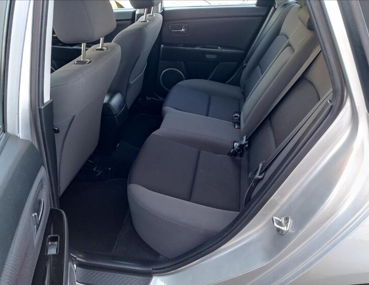 Mazda 3 13
