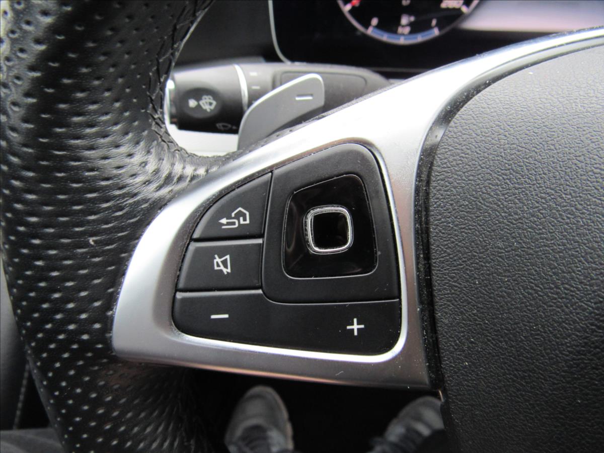 Mercedes-Benz Třídy E