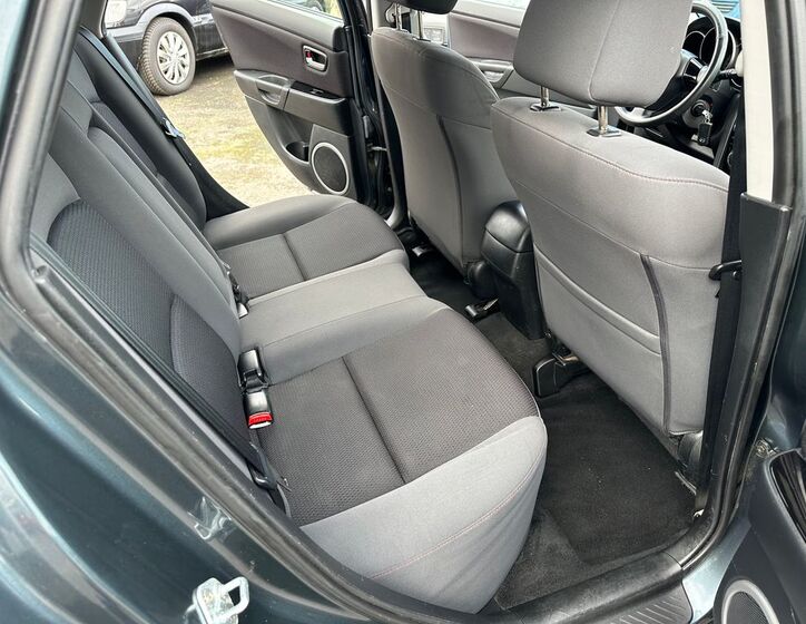 Mazda 3 13