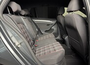 Volkswagen Golf 16