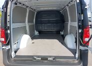 Mercedes-Benz Vito 12