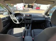 Volkswagen Golf 21