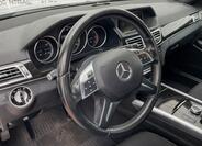 Mercedes-Benz Třídy E 12