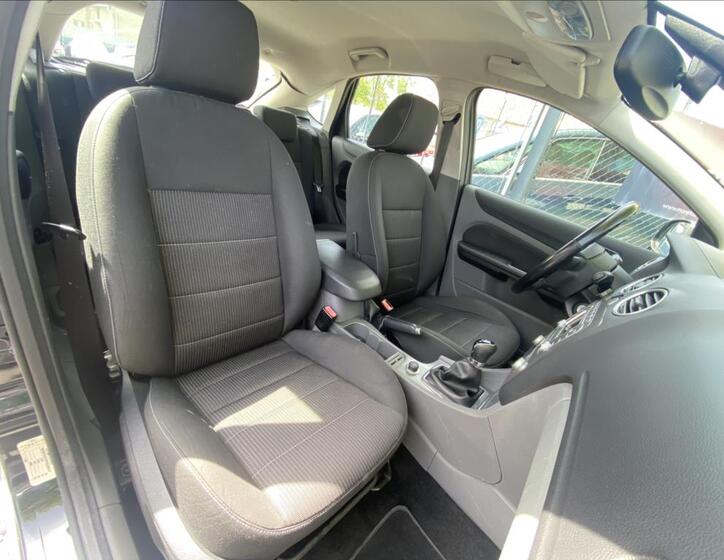 Ford Focus 24