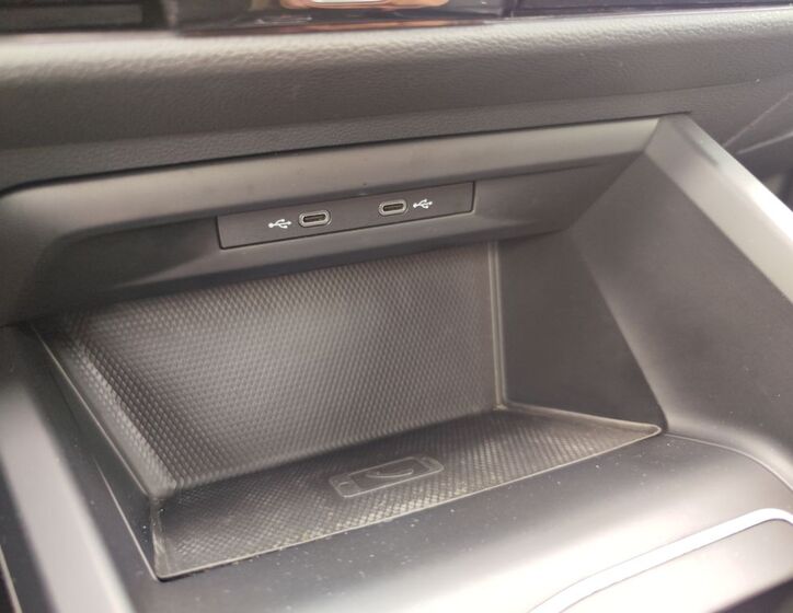 Volkswagen Golf 22