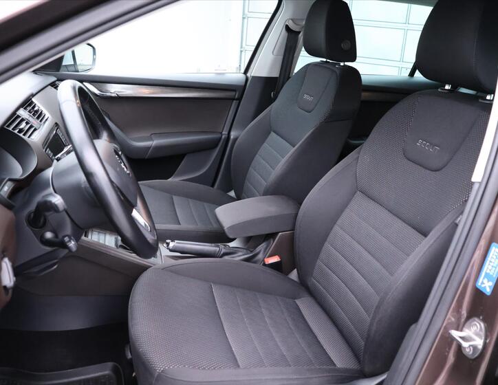 Škoda Octavia 13