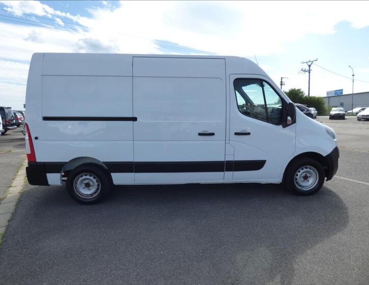 Opel Movano 2