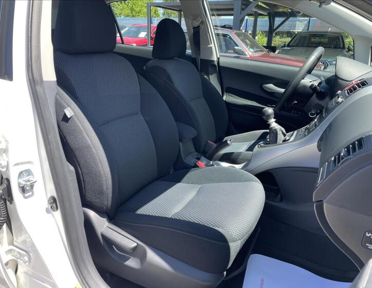 Toyota Auris 21