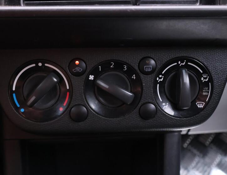 Suzuki Swift 14
