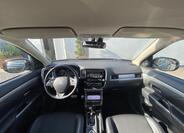 Mitsubishi Outlander 13
