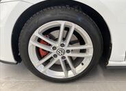 Volkswagen Golf 32