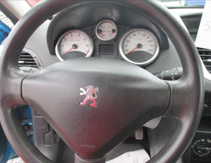 Peugeot 207 16