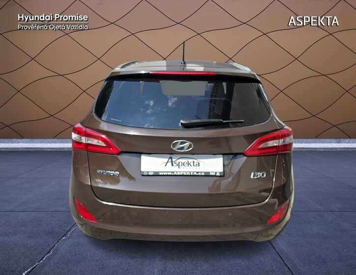 Hyundai i30 4