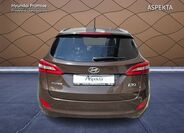 Hyundai i30 4