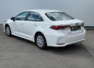 Toyota Corolla 4