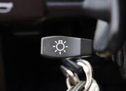 Land Rover Defender 22