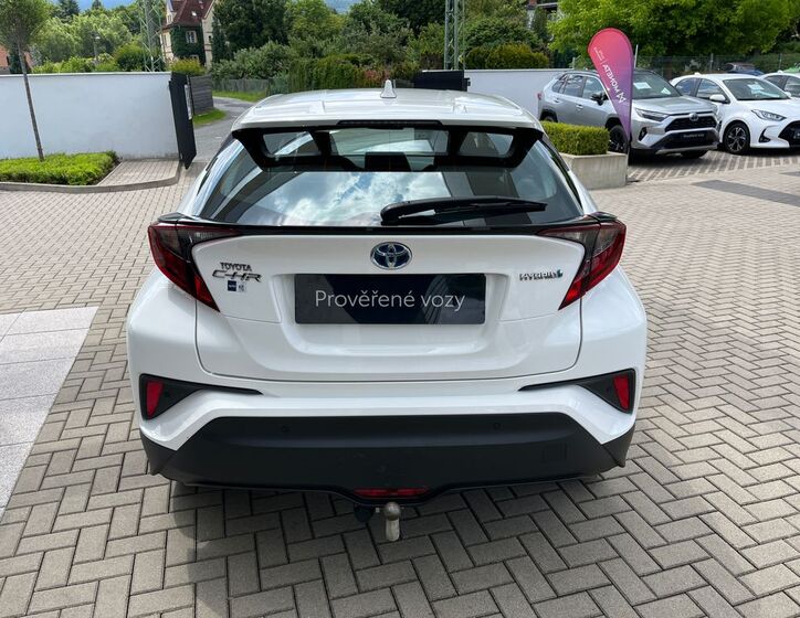 Toyota C-HR 6