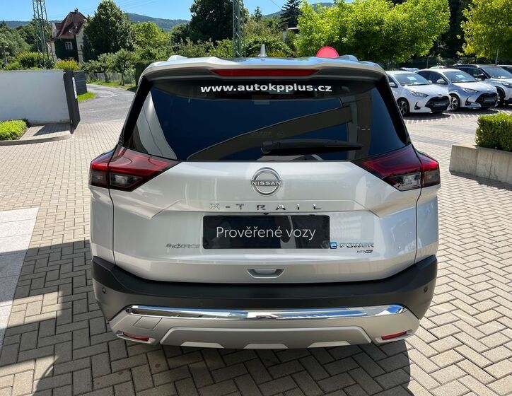 Nissan Ostatní 5