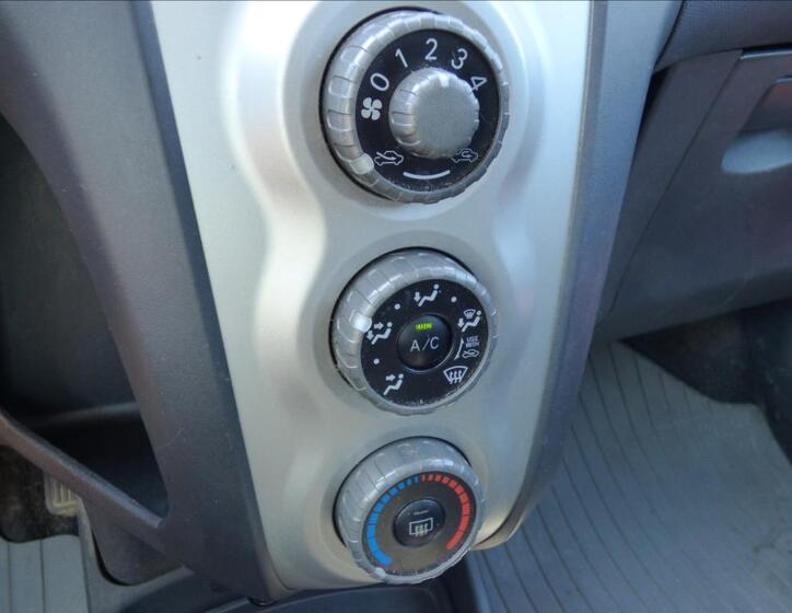 Toyota Yaris 18