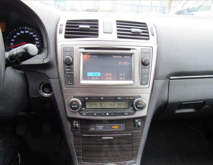 Toyota Avensis 15