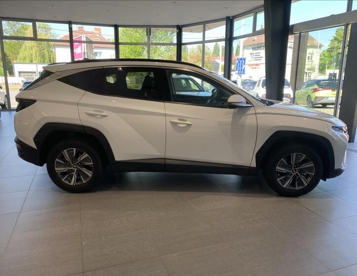 Hyundai Tucson 4
