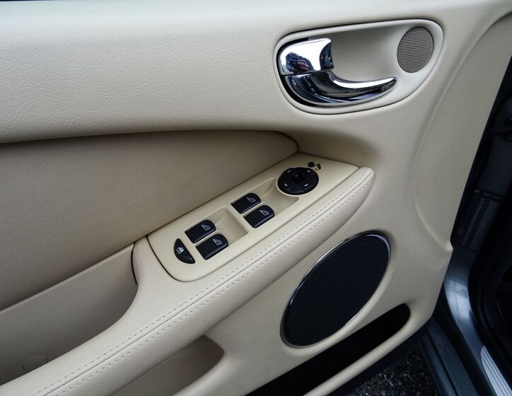 Jaguar X-Type 17