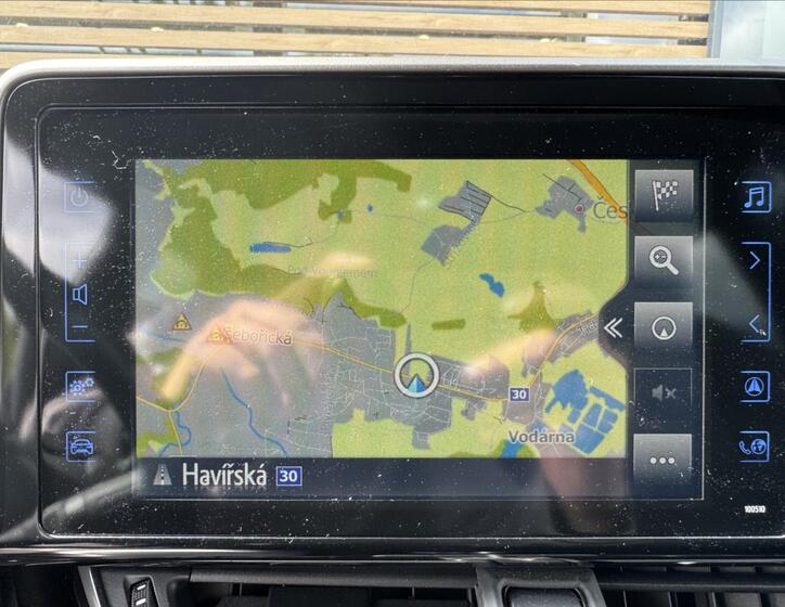 Toyota C-HR 9