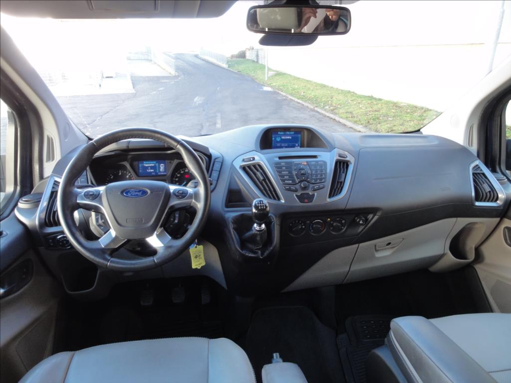 Ford Tourneo Custom