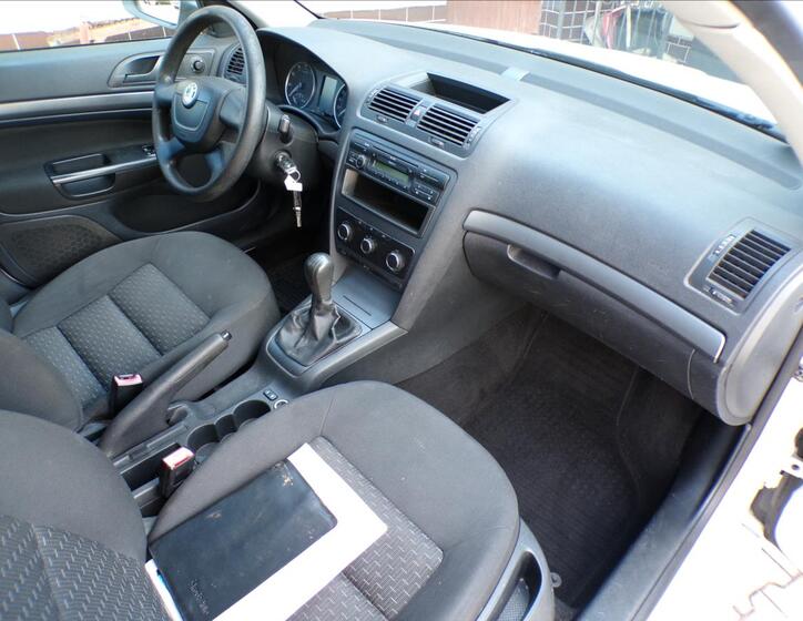 Škoda Octavia 21